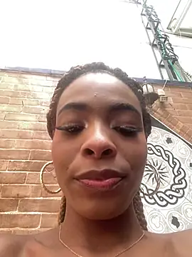 Snapshot of adaraSmiith chatting on 01/07/25, 06:03 adaraSmiith online show from 01/07/25, 06:03