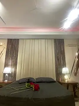 adaraSmiith online show from 12/17/25, 08:03