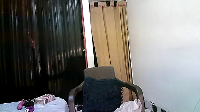 kimmiemm online show from 11/28/25, 12:11