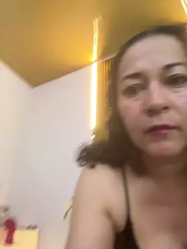 Snapshot of luisa_curli chatting on 07/19/26, 09:11 luisa curli online show from 07/19/26, 09:11