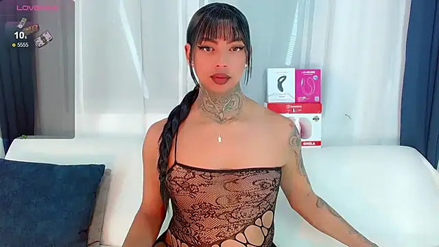 Snapshot of laura_sweett120 chatting on 02/05/26, 06:09 laura sweett120 online show from 02/05/26, 06:09