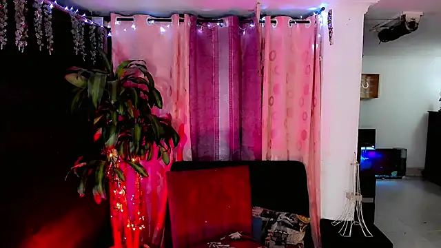 Snapshot of the-horus-girl chatting on 01/17/26, 07:34 the-horus-girl online show from 01/17/26, 07:34