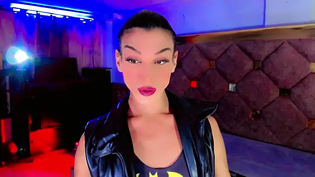 the-horus-girl online show from 09/27/25, 07:03