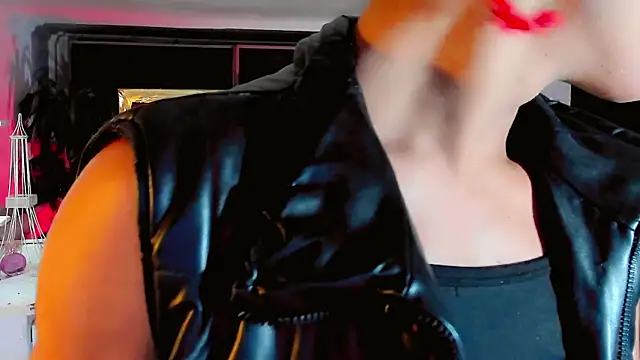 the-horus-girl online show from 11/15/25, 07:29