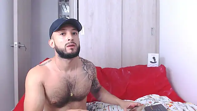 Snapshot of Sanit_Di chatting on 04/27/26, 10:19 Sanit Di online show from 04/27/26, 10:19