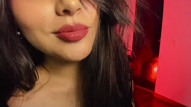 sol  angel online show from 12/18/25, 05:34