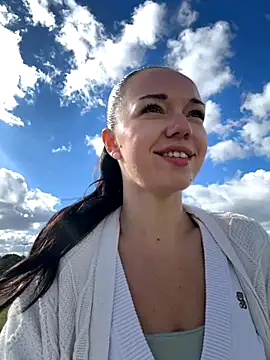 Snapshot of Vanesskaa chatting on 09/21/25, 01:16 Vanesskaa online show from 09/21/25, 01:16