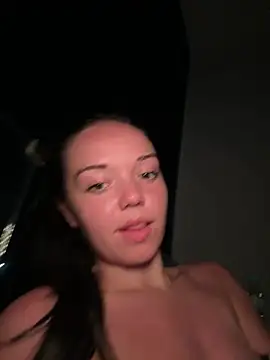 Snapshot of Vanesskaa chatting on 03/08/25, 03:02 Vanesskaa online show from 03/08/25, 03:02