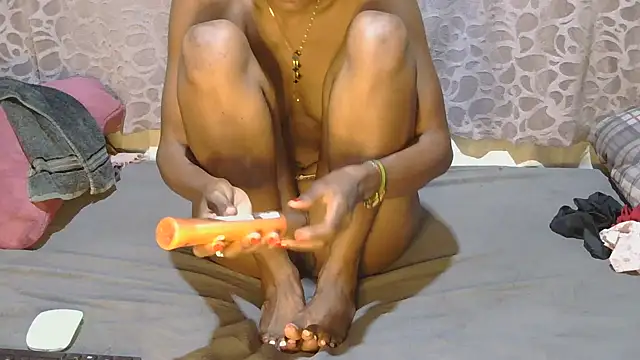 slim girl02 online show from 03/24/26, 01:00