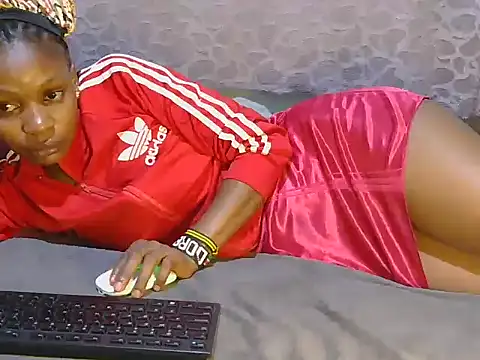 Snapshot of slim_girl02 chatting on 10/13/25, 12:23 slim girl02 online show from 10/13/25, 12:23