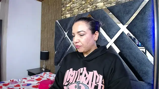 marie hss online show from 03/15/25, 02:23