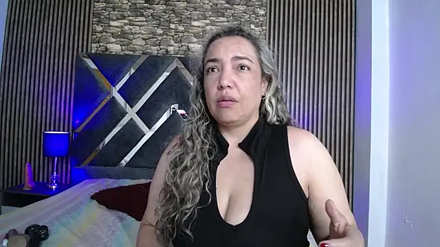 Snapshot of marie_hss chatting on 01/18/26, 08:07 marie hss online show from 01/18/26, 08:07