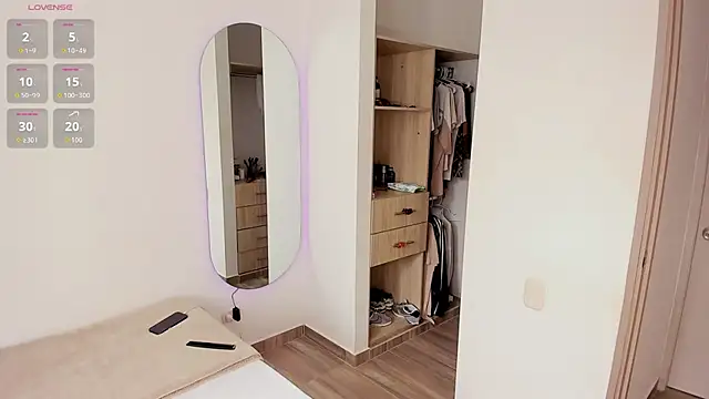 Snapshot of rose_scottt chatting on 10/15/25, 03:09 rose scottt online show from 10/15/25, 03:09