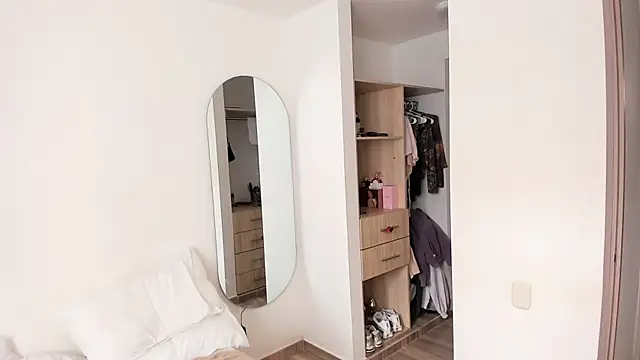 rose scottt online show from 03/06/26, 04:57