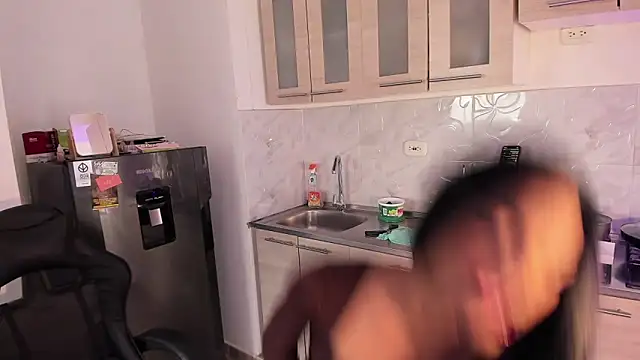 rose scottt online show from 04/05/26, 07:53