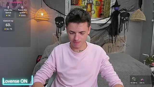 tossetrech online show from 10/31/25, 03:14