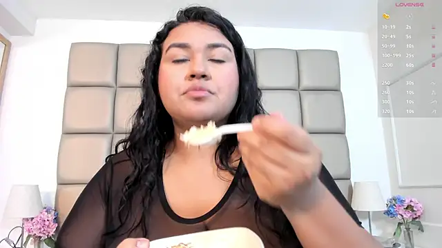 DojaAissha online show from 11/27/25, 07:36