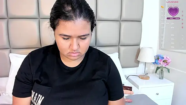 DojaAissha online show from 12/01/25, 07:26