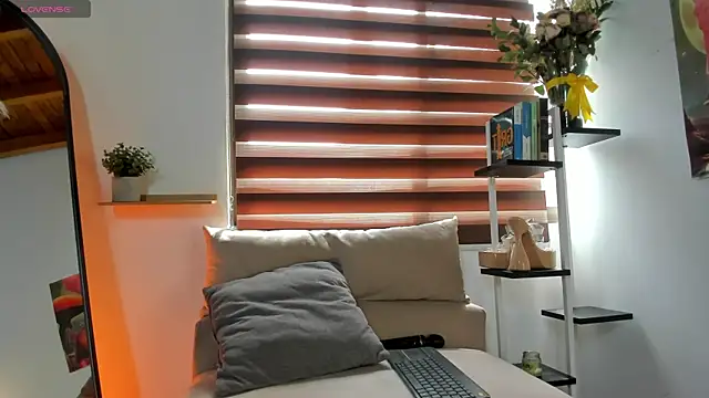 Saraycum online show from 10/12/25, 06:20
