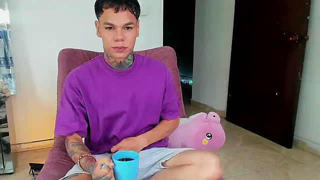 Jordyrodriiguez online show from 10/22/25, 01:10