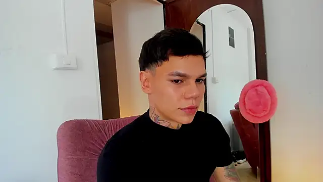 Jordyrodriiguez online show from 10/28/25, 04:50