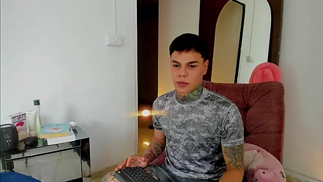 Jordyrodriiguez online show from 10/30/25, 07:55