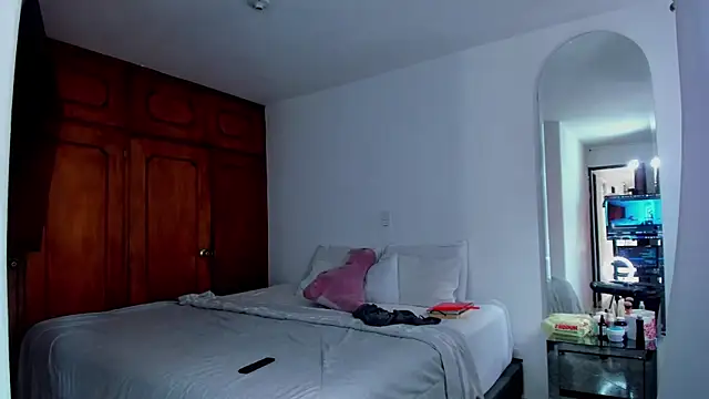 Jordyrodriiguez online show from 01/24/25, 07:49