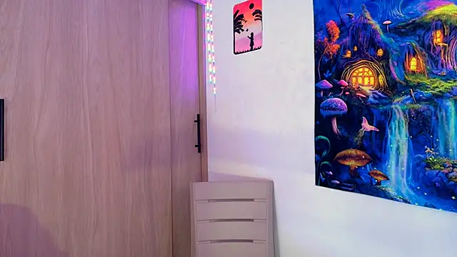 CatrinaRossi online show from 11/20/25, 07:58