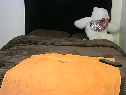 Snapshot of Moniklavy chatting on 02/04/25, 05:55 Moniklavy online show from 02/04/25, 05:55