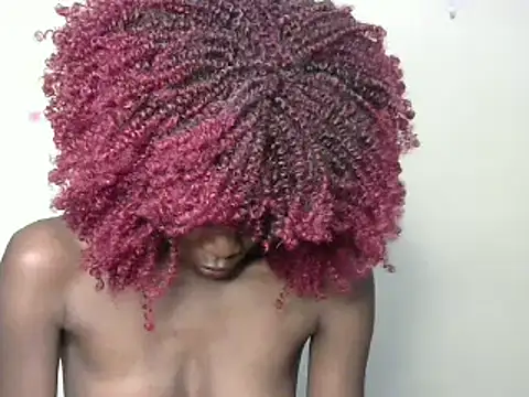 Snapshot of Moniklavy chatting on 12/30/24, 06:05 Moniklavy online show from 12/30/24, 06:05