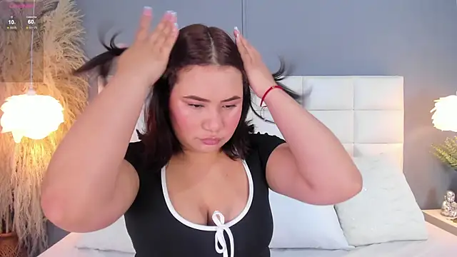 HannaKarson online show from 11/06/25, 11:36