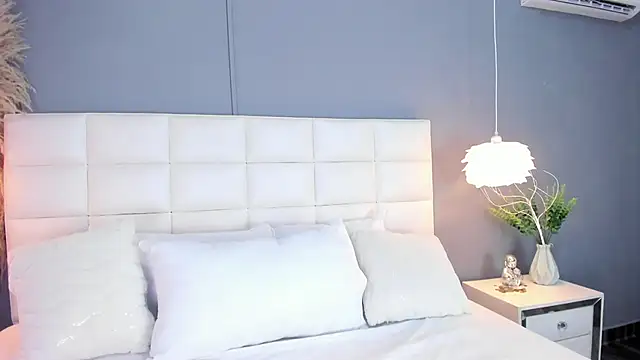 HannaKarson online show from 12/16/25, 11:36