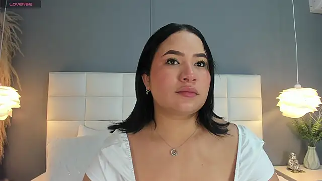 HannaKarson online show from 02/12/26, 11:32