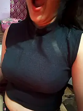 Snapshot of Bittu-rani chatting on 01/18/25, 03:27 Bittu-rani online show from 01/18/25, 03:27