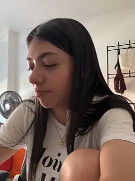 Liissa cute  online show from 12/15/25, 07:20