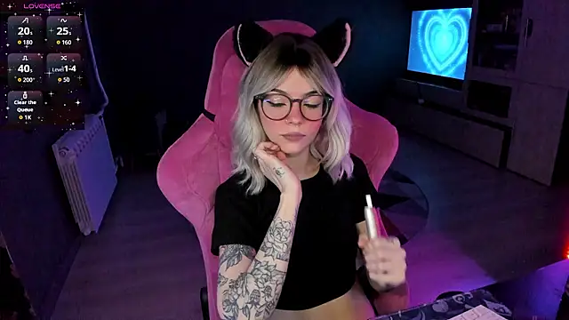 Snapshot of The_love_project chatting on 02/14/26, 12:00 The love project online show from 02/14/26, 12:00