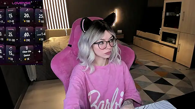 Snapshot of The_love_project chatting on 03/02/26, 12:00 The love project online show from 03/02/26, 12:00