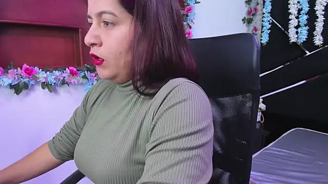 MariaClay online show from 11/26/25, 12:05