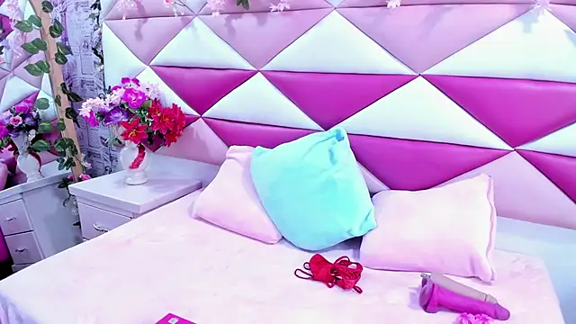 MariaClay online show from 10/14/25, 11:55