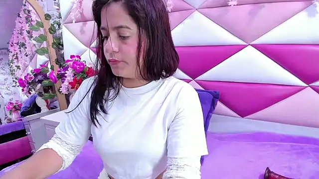 MariaClay online show from 11/08/25, 11:47