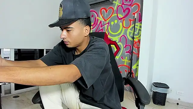 ANGEL NICOLAS online show from 12/20/25, 10:56