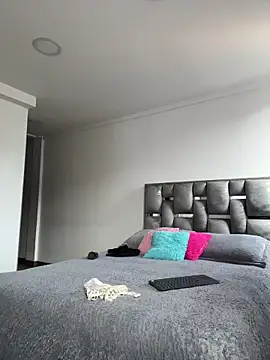 LauraCadwell online show from 10/25/25, 12:17