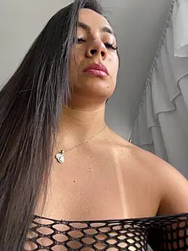 LauraCadwell online show from 11/05/25, 12:08