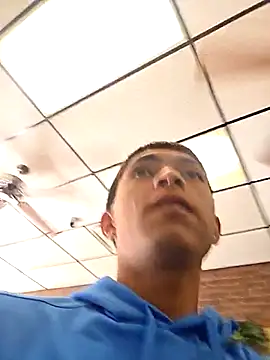 Snapshot of Yoko0381 chatting on 11/11/25, 05:52 Yoko0381 online show from 11/11/25, 05:52