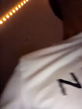 Snapshot of Yoko0381 chatting on 11/12/25, 06:50 Yoko0381 online show from 11/12/25, 06:50