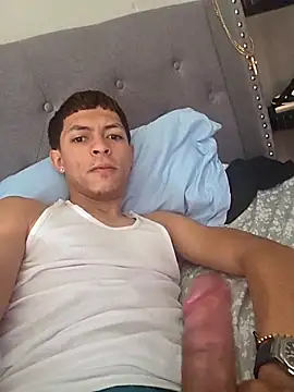 Snapshot of Yoko0381 chatting on 01/12/26, 03:19 Yoko0381 online show from 01/12/26, 03:19