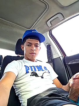 Snapshot of Yoko0381 chatting on 10/01/25, 07:40 Yoko0381 online show from 10/01/25, 07:40