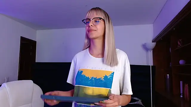 peyton golden1 online show from 02/03/26, 06:22