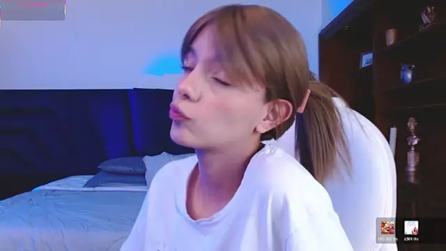 peyton golden1 online show from 03/23/26, 03:28