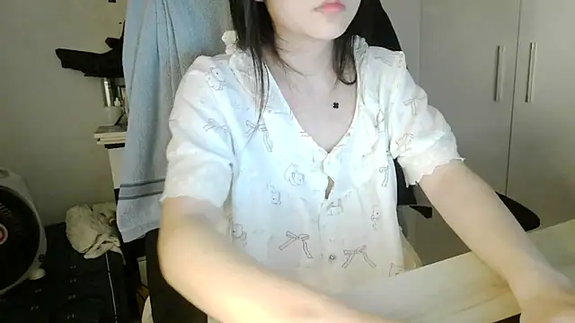 Yin-girl online show from 02/28/26, 05:56